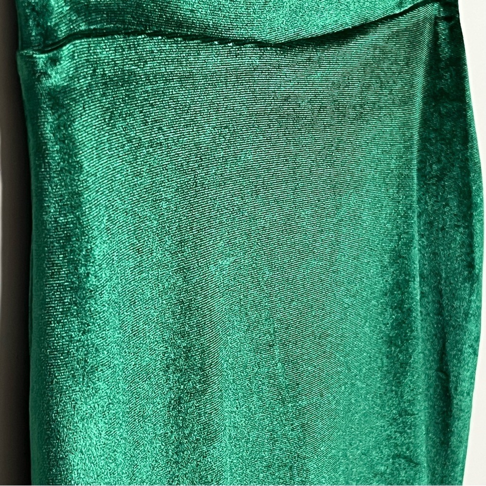 LULU’S Emerald GREEN VELVET stretch elastic waist sleek sexy midi pencil SKIRT - Picture 2 of 9